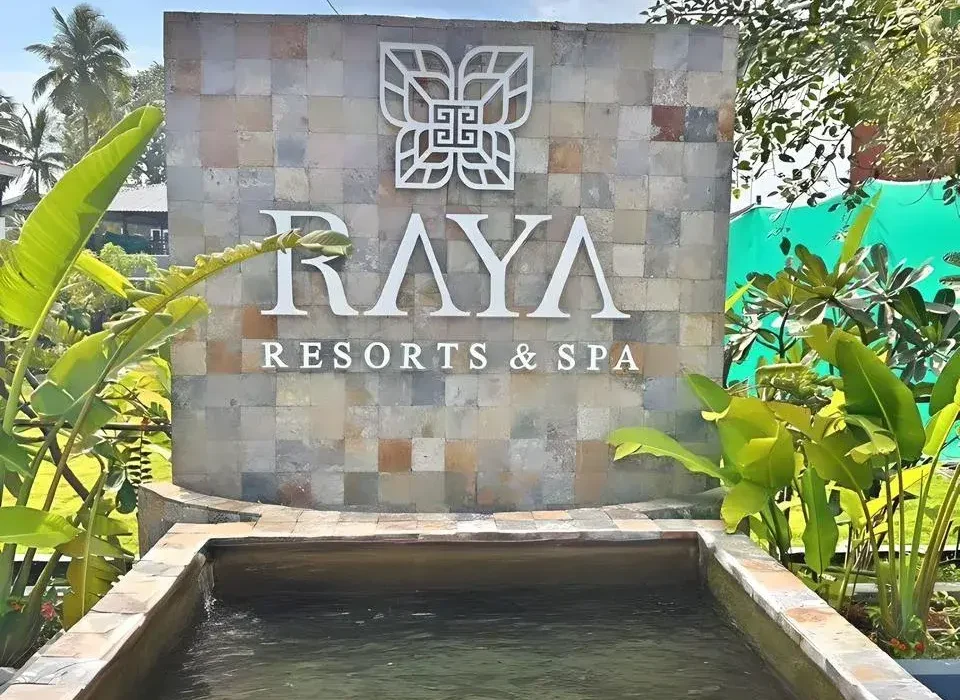 Luxury hotel in North Goa with poolside rooms and modern amenities near Vagator Beach